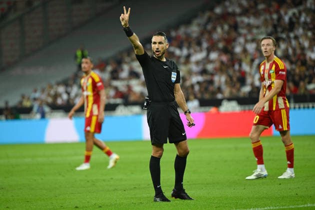 FOOTBALL : OGC Nice VS Le Mans FC - Ligue 1 McDonald s - 05 09 2026 Referee JÃ rÃ mie Pignard during the Ligue 1 McDonald™s match between OGC Nice and Le Mans Football Club on September 5, 2026 at the Allianz Riviera Stadium in Nice. NiceFrance  Copyright: xWilliamxCannarellax