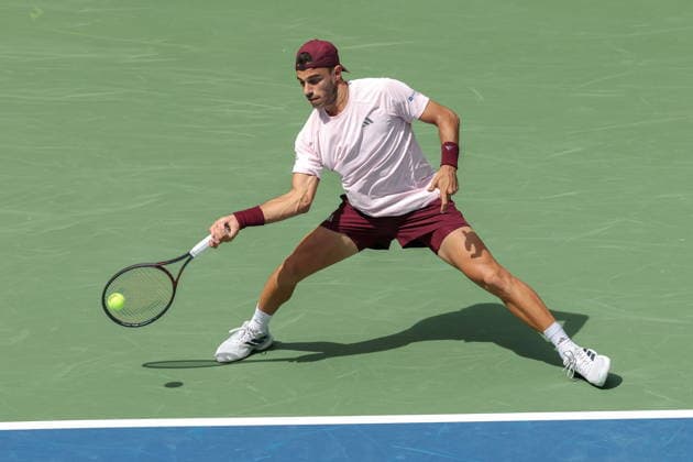 US Open tennis tournament - Day 7 Francisco Cerundolo of Argentina in action against Taylor Fritz of the US during the Men™s Singles round 3 of the US Open Tennis Championships at the USTA Billie Jean King National Tennis Center in Flushing Meadows, New York, USA, 03 September 2026. The 2026 US Open tournament runs from 23 August through 13 September. FLUSHING MEADOWS NEW YORK United States  Copyright: xBRIANxHIRSCHFELDx