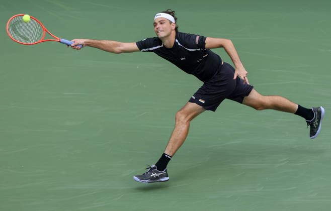 US Open tennis tournament - Day 7 Taylor Fritz of the US in action against Francisco Cerundolo of Argentina during the Men™s Singles round 3 of the US Open Tennis Championships at the USTA Billie Jean King National Tennis Center in Flushing Meadows, New York, USA, 03 September 2026. The 2026 US Open tournament runs from 23 August through 13 September. FLUSHING MEADOWS NEW YORK United States  Copyright: xBRIANxHIRSCHFELDx