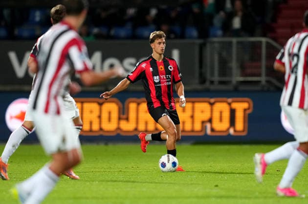 Eredivisie: Willem II v Excelsior Rotterdam Tilburg - Lennard Hartjes of Excelsior Rotterdam dribbles during the fifth competition round of the 2026 2027 Eredivisie season. The match is set between Willem II and Excelsior Rotterdam at Koning Willem II Stadion on 5 September 2026 in Tilburg, Netherlands. (Hero Images Danny de Groot) Copyright: xDannyxdexGrootx