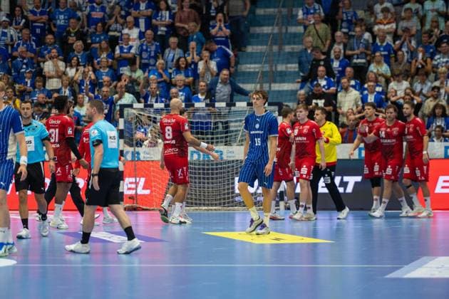 Miro Schluroff, backcourt, VfL Gummersbach 15, VfL Gummersbach vs. MT Melsungen, Opel Handball Bundesliga, Men s, Matchday 3, September 5, 2026, Gummersbach, North Rhine-Westphalia, Germany Copyright: xkolbert-press MartinxWdziecznyx