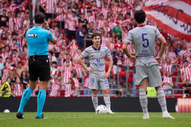 Athletic Club de Bilbao v Atletico de Madrid - LaLiga EA Sports BILBAO, SPAIN - SEPTEMBER 5: Julian Alvarez of Atletico Madrid looks on during the LaLiga EA Sports 2026 27 match between Athletic Club de Bilbao and Atletico de Madrid at San MamÃ s Stadium, on September 5, 2026 in Bilbao, Spain. (Photo by Marcos Calvo Photo Players Images Magara Press) Bilbao Estadio de San Mames Spain Copyright: xMarcosxCalvox