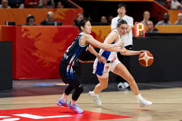 Pauline Astier (France), 98, dribbling against Yeeun Heo (South Korea), 02, GER, France vs. South Korea, Basketball, 2026 FIBA Women’s World Cup, Group Stage, Matchday 2, September 5, 2026, GER, France vs. Korea, basketball, FIBA Women s World Cup 2026, group stage, Matchday 2, September 5, 2026, Berlin Copyright: xEibner-Pressefoto MaxxVincenx EP_MVN