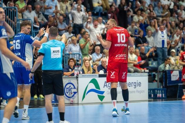 Dainis Kriötopans, backcourt player, MT Melsungen 10, receives a 2-minute penalty; VfL Gummersbach vs. MT Melsungen, Opel Handball Bundesliga, Men’s Division, Matchday 3, September 5, 2026, Gummersbach, North Rhine-Westphalia, Germany Copyright: xkolbert-press MartinxWdziecznyx