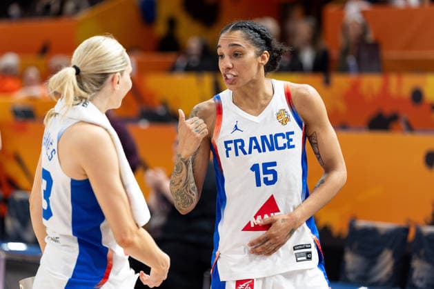 Marine Johannes France, 23, and Gabby Williams France, 15, in conversation, GER, France vs. Korea, Basketball, 2026 FIBA Women’s World Cup, Group Stage, Matchday 2, September 5, 2026, GER, France vs. Korea, Basketball, 2026 FIBA Women’s World Cup, Group Stage, Matchday 2, September 5, 2026, Berlin Copyright: xEibner-Pressefoto MaxxVincenx EP_MVN