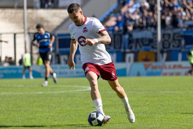 Regionalliga Southwest: FSV Frankfurt vs. Kickers Offenbach, September 5, 2026; Maximilian Wolfram; Kickers Offenbach 8 with the ball; cutout; portrait; FSV Frankfurt vs. Kickers Offenbach; Frankfurt; BBBank Arena; September 5, 2026 Copyright: xBEAUTIFULxSPORTS Gawlikx