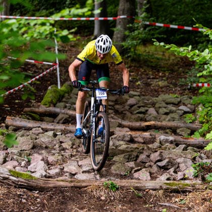 September 5, 2026, GER, MTB Mountain Bike XCO Cross Country Olympic, Season 26, Junior Men, Women, XCO Bike Cup Central German Championship, organized by RSC Waltershausen e.V., Fabian Eisold, SH Kurort Hartha RTTW, Masters 2 After a one-year hiatus, the XCO Bike Cup returned to Bad Tabarz on the Datenberg for the final race on one of the series’ most popular race courses. Bad Tabarz is a venue with a long tradition of hosting MTB events across various disciplines. In recent years, the Datenberg has already served as the venue for several Central Germanchampionships in XCO as well as races in German Cycling’s MTB XCO junior talent scouting program. The challenging course has thus made a name for itself beyond the region and offers ideal conditions for a thrilling season finale. The varied course on the Datenberg offers everything that defines modern cross-country racing: technically demanding sections, steep climbs, fast descents, and plenty of challenges that test riding technique, stamina, and skill. 99891 Bad Tabarz, Gartenstraße, Thuringian Forest, Thuringia, Germany