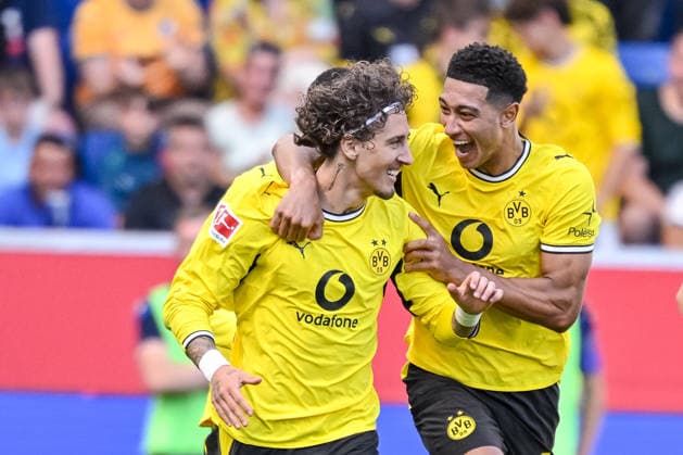 Fabio Silva (Borussia Dortmund) und Jobe Bellingham (Borussia Dortmund) Torjubel, jubelt mit seiner Mannschaft nach treffer zum 2:2 waehrend des spiels der 1. Bundesliga zwischen TSG Hoffenheim und Borussia Dortmund, SNP Arena am 05. September 2026 in Sinsheim, Deutschland. (Foto von Harry Langer DeFodi Images) +++ Fabio Silva (Borussia Dortmund) und Jobe Bellingham (Borussia Dortmund) celebrates after scoring his team s second goal with teammates during the Bundesliga match between TSG Hoffenheim and Borussia Dortmund at SNP Arena on September 5, 2026 in Sinsheim, Germany. (Photo by Harry Langer DeFodi Images) DFB DFL REGULATIONS PROHIBIT ANY USE OF PHOTOGRAPHS AS IMAGE SEQUENCES AND OR QUASI-VIDEO. (Photo by Harry Langer DeFodi Images) DFB DFL REGULATIONS PROHIBIT ANY USE OF PHOTOGRAPHS AS IMAGE SEQUENCES AND OR QUASI-VIDEO. - *** Fabio Silva of Borussia Dortmund and Jobe Bellingham of Borussia Dortmund celebrate a goal, cheering with his teammates after scoring the 2-2 equalizer during the Bundesliga 1 match between TSG Hoffenheim and Borussia Dortmund, SNP Arena on September 5, 2026, in Sinsheim, Germany. Photo by Harry Langer, DeFodi Images. Fabio Silva of Borussia Dortmund and Jobe Bellingham of Borussia Dortmund celebrate after scoring their team’s second goal with teammates during the Bundesliga match between TSG Hoffenheim and Borussia Dortmund at SNP Arena on September 5, 2026 in Sinsheim, Germany. Photo by Harry Langer, DeFodi Images. DFB and DFL regulations prohibit any use of photographs as image sequences and or quasi-video. Photo by Harry Langer, DeFodi Images. DFB and DFL regulations prohibit any use of photographs as imSEQUENCES AND OR QUASI-VIDEO