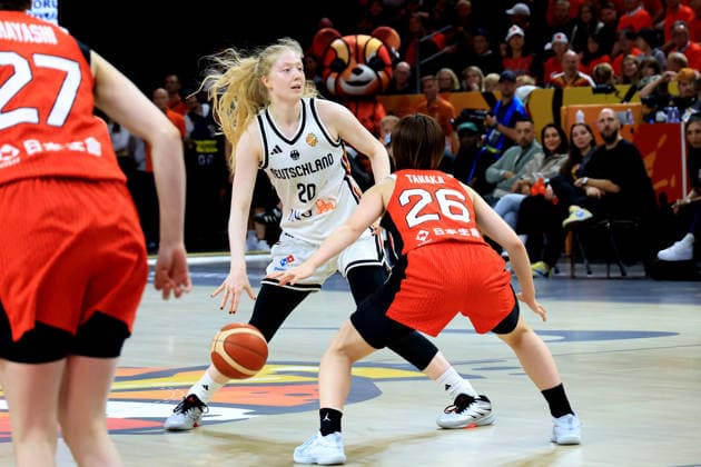 September 5, 2026, GER, Women s Basketball, Women s Basketball World Cup, 2026, Matchday 1, Germany vs. Japan; Frieda Buehner (Germany) 20, Kokoro Tanaka (Japan) 26; Max Schmeling Halle, Berlin, Germany Copyright: xNordphotox xEnglerx