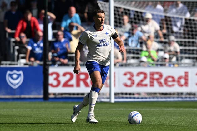 Portsmouth v Cardiff City, EFL Sky Bet Championship Krystian Bielik (5) of Cardiff City on the attack during the EFL Sky Bet Championship match between Portsmouth and Cardiff City at Fratton Park, Portsmouth, UK on 5 September 2026. Portsmouth Fratton Park Hampshire UK Editorial use only DataCo restrictions apply See www.football-dataco.com , Copyright: xGrahamxHuntx PSI-24809-0211