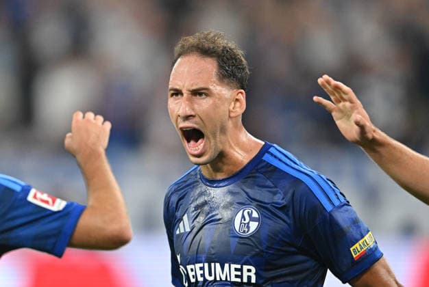 Jubel Nikola Katic (FC Schalke 04) Fussball 1. Bundesliga, 2.Spieltag, FC Schalke 04 - FC Bayern München 0:0, am 05.09.2026 in Gelsenkirchen Deutschland. DFL regulations prohibit any use of photographs as image sequences and or quasi-video Â *** Nikola Katic celebrates. FC Schalke 04, Soccer, Bundesliga 1, Matchday 2, FC Schalke 04 vs. FC Bayern Munich 0–0, on September 5, 2026, in Gelsenkirchen, Germany. DFL regulations prohibit any use of photographs as image sequences and or quasi-video. Â