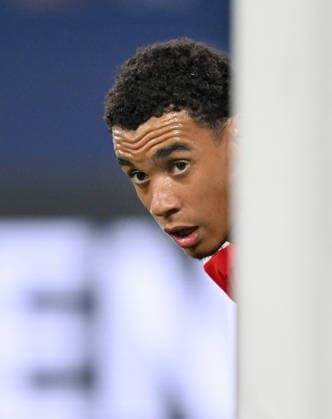 Jamal Musiala (Bayern München). Fussball 1. Bundesliga, 2.Spieltag, FC Schalke 04 - FC Bayern München 0:0, am 05.09.2026 in Gelsenkirchen Deutschland. DFL regulations prohibit any use of photographs as image sequences and or quasi-video Â *** Jamal Musiala, Bayern Munich Soccer, Bundesliga 1, Matchday 2, FC Schalke 04 vs. FC Bayern Munich 0–0, on September 5, 2026, in Gelsenkirchen, Germany. DFL regulations prohibit any use of photographs as image sequences and or quasi-video. Â