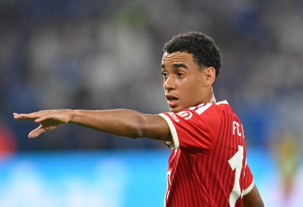 Jamal Musiala (Bayern München) Gestik, Geste. Fussball 1. Bundesliga, 2.Spieltag, FC Schalke 04 - FC Bayern München 0:0, am 05.09.2026 in Gelsenkirchen Deutschland. DFL regulations prohibit any use of photographs as image sequences and or quasi-video Â *** Jamal Musiala, Bayern Munich, gestures, soccer, Bundesliga 1, Matchday 2, FC Schalke 04 vs. FC Bayern Munich 0–0, on September 5, 2026, in Gelsenkirchen, Germany. DFL regulations prohibit any use of photographs as image sequences and or quasi-video. Â