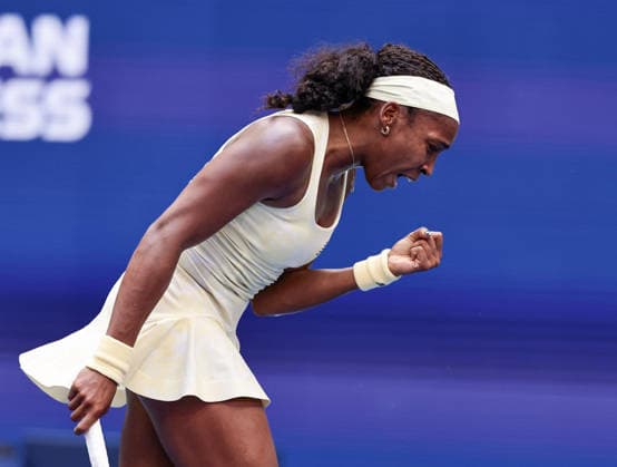 Coco Gauff pumps her fist and celebrates; Cheers; Excitement; Women s Singles; US Open Championships; Billie Jean King National Tennis Center; Flushing Meadows, New York, USA Copyright: xJuergenxHasenkopfx