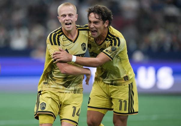 September 5, 2026, Vancouver, Bc, CANADA: St. Louis City s Tomas Totland, left, and Simon Becher celebrate Totland s goal against the Vancouver Whitecaps during the first half of an MLS, Fussball Herren, USA soccer match, in Vancouver, on Saturday, Sept. 5, 2026. Canada News - September 5, 2026  - ZUMAc35_ 20260905_zaf_c35_108 Copyright: xDarrylxDyckx