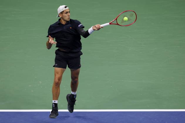 US Open tennis tournament - Day 7 Alejandro Tabilo of Chile in action against Alexander Zverev of Germany during the Men™s Singles third round of the US Open Tennis Championships in Flushing Meadows, New York, USA, 05 September 2026. FLUSHING MEADOWS NEW YORK United States  Copyright: xBRIANxHIRSCHFELDx