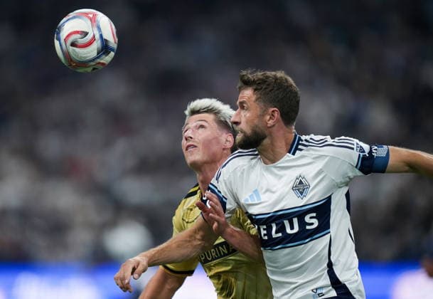 September 5, 2026, Vancouver, Bc, CANADA: Vancouver Whitecaps Thomas Muller, front right, and St. Louis City s Lukas MacNaughton vie for the ball during the first half of an MLS, Fussball Herren, USA soccer match, in Vancouver, on Saturday, Sept. 5, 2026. Canada News - September 5, 2026  - ZUMAc35_ 20260905_zaf_c35_114 Copyright: xDarrylxDyckx