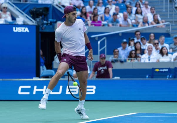 2026 US Open - Day 7 NEW YORK, NEW YORK - SEPTEMBER 5: Francisco Cerundolo of Argentina hits a tweeter during his match against Taylor Fritz of the United States during the 2026 US Open - Day 7 at USTA Billie Jean King National Tennis Center on September 5, 2026 in New York, New York. New York USTA Billie Jean King National Tennis Center New York United States Copyright: xSusanxMullane ISIxPhotosx 9752