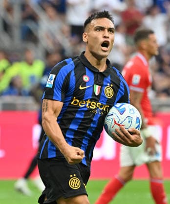 (260906) -- MILAN, Sept. 6, 2026 -- Inter Milan s Lautaro Martinez celebrates his goal during a Serie A football match between Inter Milan and Napoli in Milan, Italy, Sept. 5, 2026. (Photo by Xinhua) (SP)ITALY-MILAN-FOOTBALL-SERIE A-INTER MILAN VS NAPOLI AlbertoxLingria 
