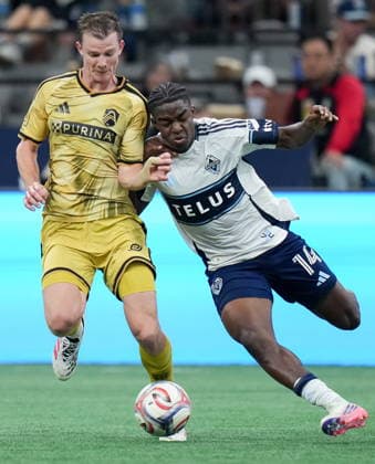 September 5, 2026, Vancouver, Bc, CANADA: St. Louis City s Chris Durkin, left, and Vancouver Whitecaps Bruno Caicedo vie for the ball during the second half of an MLS, Fussball Herren, USA soccer match, in Vancouver, on Saturday, Sept. 5, 2026. Canada News - September 5, 2026  - ZUMAc35_ 20260905_zaf_c35_132 Copyright: xDarrylxDyckx