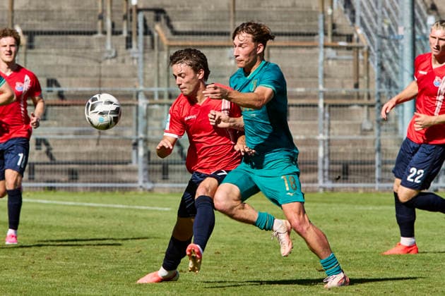 Football, Bavarian Regional League, SpVgg Unterhaching v FC Augsburg II