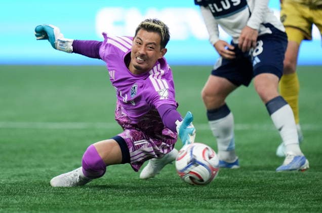 September 5, 2026, Vancouver, Bc, CANADA: Vancouver Whitecaps goalkeeper Yohei Takaoka allows a goal to St. Louis City s Conrad Wallem, not seen, during the first half of an MLS, Fussball Herren, USA match, in Vancouver, on Saturday, Sept. 5, 2026. Canada News - September 5, 2026  - ZUMAc35_ 20260905_zaf_c35_133 Copyright: xDarrylxDyckx
