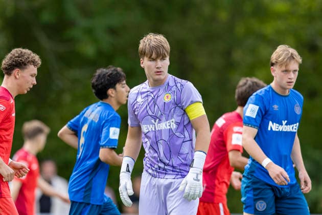 U17 DFB Youth League Preliminary Round Group H FC Rot Weiß Erfurt vs. Eintracht Braunschweig Erfurt 05 09 2026 Lenn Rüger 1 Eintracht Braunschweig U17 U17 DFB Youth League Preliminary Round Group H FC Rot Weiß Erfurt vs. Eintracht Braunschweig Main Field, Cyriaksgebreite, Erfurt, September 5, 2026 DFB REGULATIONS PROHIBIT ANY USE OF PHOTOGRAPHS AS IMAGE SEQUENCES AND OR QUASI-VIDEO Copyright: xBEAUTIFULxSPORTS Duehringx