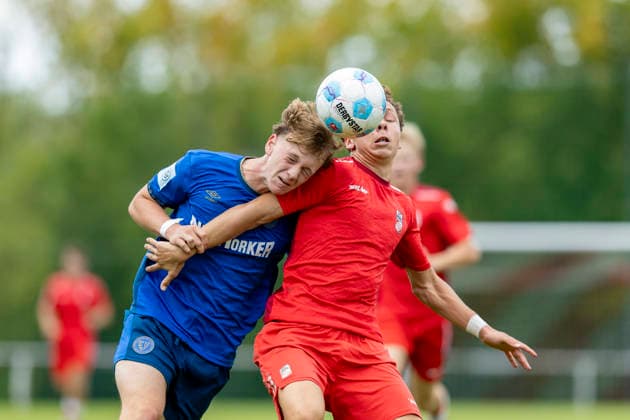 U17 DFB Youth League Preliminary Round Group H FC Rot Weiß Erfurt vs. Eintracht Braunschweig Erfurt, September 5, 2026 Mattis Emil Wilke 4 Eintracht Braunschweig U17 vs. Ferdi Altendorf 10 FC Rot Weiß Erfurt U17 U17 DFB YouthLeague Preliminary Round Group H FC Rot-Weiß Erfurt vs. Eintracht Braunschweig Main Field, Cyriaksgebreite, Erfurt September 5, 2026 DFB regulations prohibit any use of photographs as image sequences and or quasi-video Copyright: xBEAUTIFULxSPORTS Duehringx