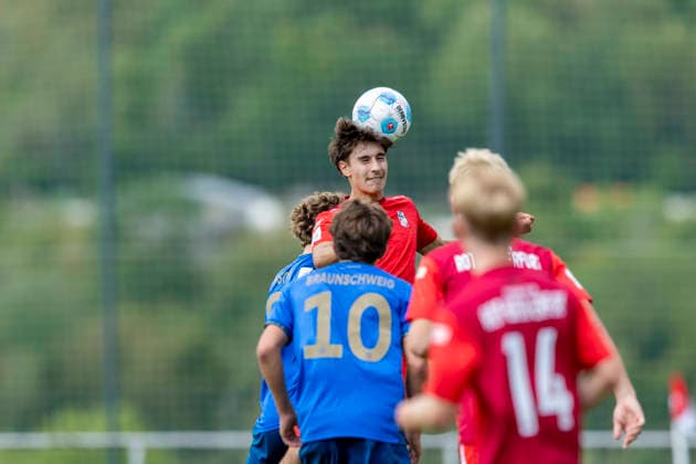 U17 DFB Youth League Preliminary Round Group H FC Rot Weiß Erfurt vs. Eintracht Braunschweig Erfurt 05 09 2026 Paul Lambert 6 FC Rot Weiß Erfurt U17 U17 DFB Youth League Preliminary Round Group H FC Rot Weiß Erfurt vs. Eintracht Braunschweig Main Field Cyriaksgebreite, Erfurt, September 5, 2026. DFB regulations prohibit any use of photographs as image sequences and or quasi-video. Copyright: xBEAUTIFULxSPORTS Duehringx