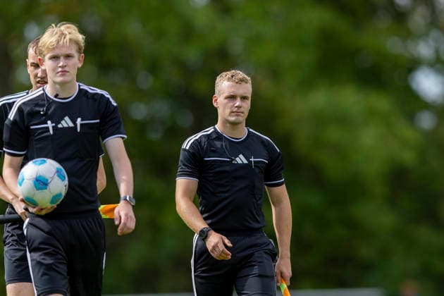 U17 DFB Youth League Preliminary Round Group H FC Rot Weiß Erfurt vs. Eintracht Braunschweig Erfurt, September 5, 2026 Leopold Kellner 2 (Assistant Referee), Referee U17 DFB Youth League Preliminary Round Group H FC Rot Weiß Erfurt vs. Eintracht Braunschweig Main Field, Cyriaksgebreite, Erfurt September 5, 2026 DFB REGULATIONS PROHIBIT ANY USE OF PHOTOGRAPHS AS IMAGE SEQUENCES AND OR QUASI-VIDEO Copyright: xBEAUTIFULxSPORTS Duehringx