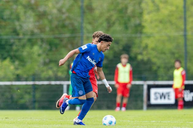 U17 DFB Youth League Preliminary Round Group H FC Rot Weiß Erfurt vs. Eintracht Braunschweig Erfurt 05 09 2026 Yassine Ali 14 Eintracht Braunschweig U17 U17 DFB Youth League Preliminary Round Group H FC Rot Weiß Erfurt vs. Eintracht Braunschweig Main Field, Cyriaksgebreite, Erfurt September 5, 2026 DFB REGULATIONS PROHIBIT ANY USE OF PHOTOGRAPHS AS IMAGE SEQUENCES AND OR QUASI-VIDEO Copyright: xBEAUTIFULxSPORTS Duehringx