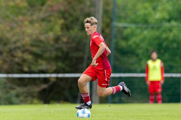 U17 DFB Youth League Preliminary Round Group H FC Rot Weiß Erfurt vs. Eintracht Braunschweig Erfurt, September 5, 2026 Tim Göbel 8 FC Rot Weiß Erfurt U17 U17 DFB Youth League Preliminary Round Group H FC Rot Weiß Erfurt vs. Eintracht Braunschweig MainField, Cyriaksgebreite, Erfurt, September 5, 2026 DFB regulations prohibit any use of photographs as image sequences and or quasi-video Copyright: xBEAUTIFULxSPORTS Duehringx