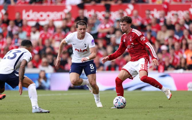 Conor Gallagher (TH) Neco Williams (NF) at the Nottingham Forest v Tottenham Hotspur, EPL match, at The City Ground, Nottingham, Notts., on 5th September, 2026.  .