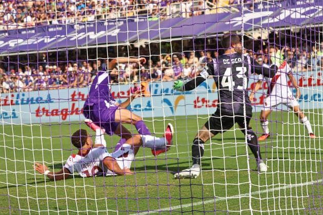 ACF Fiorentina v Torino FC - Serie A 2026 27 Che Adams in action during the Italian Serie A football match between ACF Fiorentina and Torino F.C. at the Artemio-Franchi stadium in Florence, Italy, on September 5, 2026. Firenze FI Italy  Copyright: xPaoloxGiulianix originalFilename:giuliani-acffiore260905_npJXA.jpg