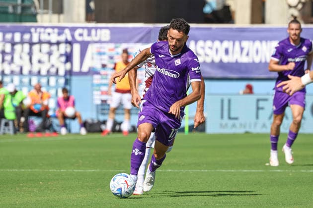 ACF Fiorentina v Torino FC - Serie A 2026 27 Joao Mario of ACF Fiorentina in action during the Italian Serie A football match between ACF Fiorentina and Torino F.C. at the Artemio-Franchi stadium in Florence, Italy, on September 5, 2026. Firenze FI Italy  Copyright: xPaoloxGiulianix originalFilename:giuliani-acffiore260905_npXc0.jpg