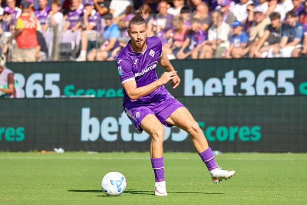 ACF Fiorentina v Torino FC - Serie A 2026 27 Dragusin of ACF Fiorentina in action during the Italian Serie A football match between ACF Fiorentina and Torino F.C. at the Artemio-Franchi stadium in Florence, Italy, on September 5, 2026. Firenze FI Italy  Copyright: xPaoloxGiulianix originalFilename:giuliani-acffiore260905_npyPm.jpg