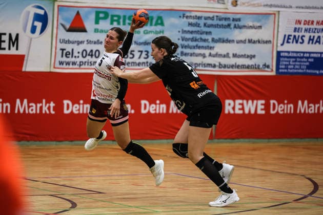 Handball, RL North Women, SV Henstedt-Ulzburg v HL Buchholz 08-Rosengarten II