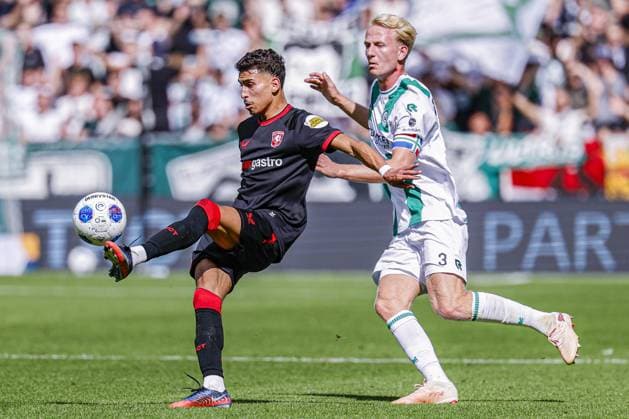 GRONINGEN - Younes Taha of FC Twente battles for possession with Thijmen Blokzijl of FC Groningen during the Eredivisie match between FC Groningen and FC Twente at the Euroborg on 06 September 2026 in Groningen, the Netherlands. MARCEL TER BALS ANP Eredivisie 2026 27 xVIxANPxSportx xMarcelxterxBalsxIVx 567358070 originalFilename: 567358070.jpg