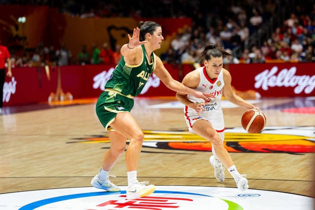 Sevgi Uzun (Turkey), No. 2, dribbling past Alex Fowler (Australia), No. 23, GER, Turkey vs. Australia, Basketball, 2026 FIBA Women’s World Cup, Group Stage, Matchday 2, September 6, 2026, GER, Turkey vs. Australia, basketball, 2026 FIBA Women’s World Cup, group stage, Matchday 2, September 6, 2026, Berlin Copyright: xEibner-Pressefoto MaxxVincenx EP_MVN