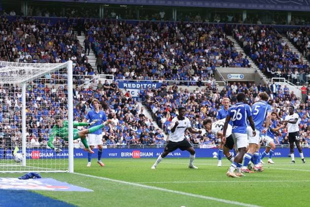 Ladislav Krejci of Wolverhampton Wanderers scores a goal and celebrates 1-2 Birmingham City v Wolverhampton Wanderers, EFL Sky Bet Championship, Football, St. Andrew s at Knighthead Park, Birmingham, UK - 06 Sep 2026Birmingham St. Andrew s at Knighthead Park United Kingdom EDITORIAL USE ONLY No use with unauthorised audio, video, data, fixture lists, club league logos or live services. Online in-match use limited to 120 images, no video emulation. No use in betting, games or single club league player publications.  Copyright: xRyanxBrowne Shutterstockx 17135036ca