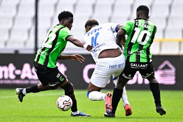 Cercle Brugge v KAA Gent - Jupiler Pro League BRUGGE, BELGIUM - SEPTEMBER 06 : Konate Valy defender of Cercle Brugge and Amani Lazare midfielder of Cercle Brugge during the Jupiler Pro League match between Cercle Brugge and KAA Gent on September 6, 2026 in Brugge, Belgium, 06 09 2026 Brugge Belgium  Copyright: xTomasxSiskx