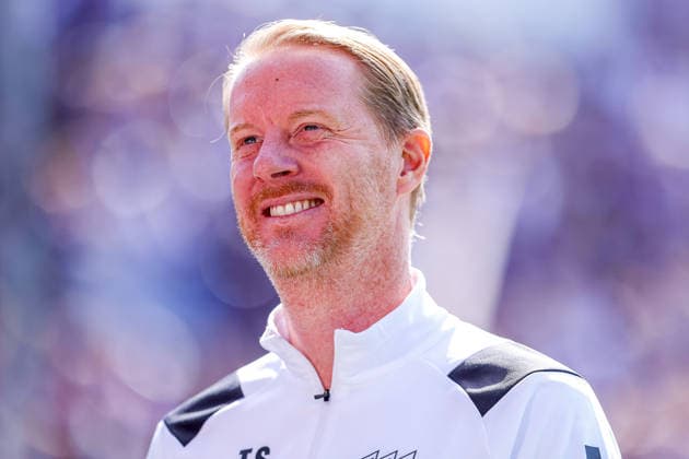 2026.09.06, xkwix, Fußball, 2.Liga, VfL Osnabrück - Eintracht Braunschweig, Stadion an der Bremer Brücke, 4.Spieltag, Saison 2026 2027: Timo Schultz (VfL Osnabrueck Trainer) beim Interview bei Sky DFB regulations prohibit any use of photographs as image sequences and or quasi-video. Photo: xKamilxWilkowskixPressefotoKochx Niedersachsen Deutschland *** September 6, 2026, xkwix, Soccer, 2nd Division, VfL Osnabrück vs. Eintracht Braunschweig, Stadion an der Bremer Brücke, Matchday 4, 2026–2027 Season Timo Schultz, VfL Osnabrück coach, being interviewed by Sky Sport DFB regulations prohibit any use of photographs as image sequences and or quasi-video Photo: xKamilxWilkowskixPressefotoKochx Lower Saxony, Germany
