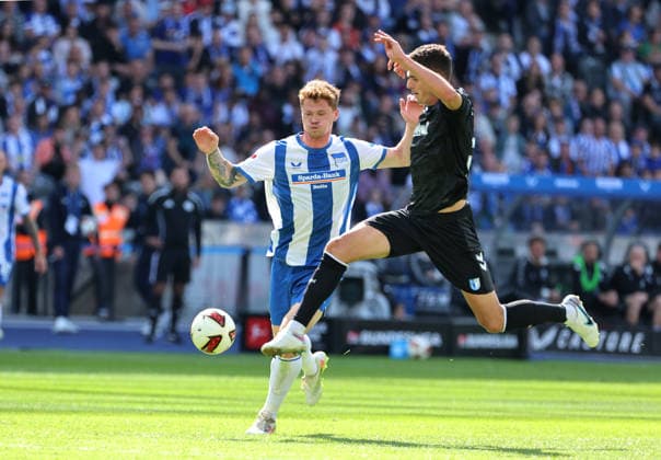 Sebastian Grönning, Tobias Müller Zweikampf Spielszene Aktion Fußball Fussball DFL 2. Bundesliga Herren 4. Spieltag Saison 2026 2027 06.09.2026 Hertha BSC Berlin vs. 1.FC Magdeburg FCM DFL regulations prohibit any use of photographs as image sequences and or quasi-video *** Sebastian Grönning, Tobias Müller, tackle, game scene, action, sports, soccer, DFL 2. Bundesliga, men’s, Matchday 4, 2026–2027 season, June 9, 2026, Hertha BSC Berlin vs. 1. FC Magdeburg (FCM). DFL regulations prohibit any use of photographs as image sequences and or quasi- video
