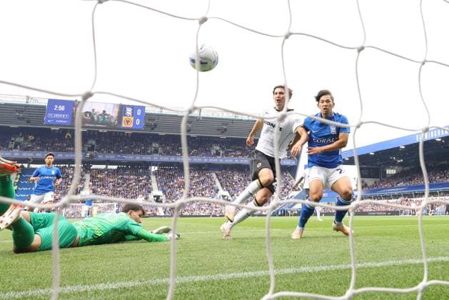 Fer Lopez of Wolverhampton Wanderers scores a goal and celebrates 0-1. Birmingham City v Wolverhampton Wanderers, EFL Sky Bet Championship, Football, St. Andrew s at Knighthead Park, Birmingham, UK - 06 Sep 2026Birmingham St. Andrew s at Knighthead Park United Kingdom EDITORIAL USE ONLY No use with unauthorised audio, video, data, fixture lists, club league logos or live services. Online in-match use limited to 120 images, no video emulation. No use in betting, games or single club league player publications.  Copyright: xRyanxBrowne Shutterstockx 17135036cy
