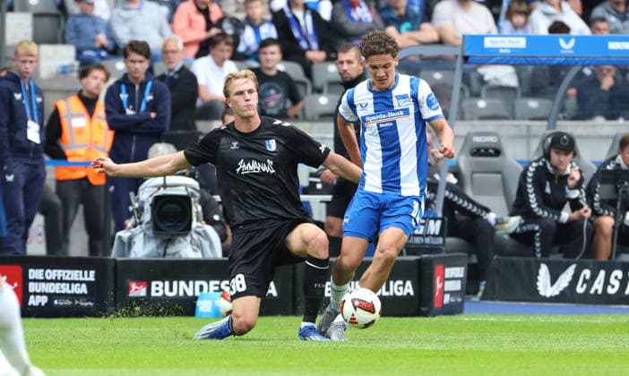 Luka Hyryläinen, Soufian Gouram am Ball Zweikampf Spielszene Aktion Fußball Fussball DFL 2. Bundesliga Herren 4. Spieltag Saison 2026 2027 06.09.2026 Hertha BSC Berlin vs. 1.FC Magdeburg FCM DFL regulations prohibit any use of photographs as image sequences and or quasi-video *** Luka Hyryläinen, Soufian Gouram with the ball, tackle, game scene, action, sports, soccer, DFL 2. Bundesliga Men’s, Matchday 4, 2026–2027 season, June 9, 2026, Hertha BSC Berlin vs. 1. FC Magdeburg (FCM). DFL regulations prohibit any use of photographs as image sequences and or quasi-video