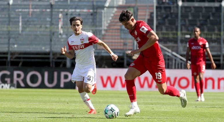 September 6, 2026, xfsx, Men s, Soccer, 2026–2027 Season, 3rd Division, Matchday 4: FC Würzburger Kickers vs. VfB Stuttgart II; from left: David Preu (VfB Stuttgart II), Thomas Kastanaras (FC Würzburger Kickers); Würzburg, AKON ARENA, Bavaria, Germany