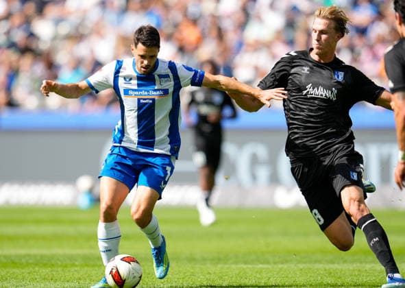Josip Brekalo (Hertha BSC, 7) im Zweikampf mit Luka-Mikael Hyrylaeinen (1. FC Magdeburg, 38) GER, Hertha BSC vs 1. FC Magdeburg, 2. Bundesliga, 4. Spieltag, Saison 2026-27, Olympiastadion, Berlin, 06.09.2026 DFL REGULATIONS PROHIBIT ANY USE OF PHOTOGRAPHS AS IMAGE SEQUENCES AND OR QUASI-VIDEO GER, Hertha BSC vs 1. FC Magdeburg, 2. Bundesliga, 4. Spieltag, Saison 2026-27, 06.09.2026 Berlin *** Josip Brekalo (Hertha BSC), No. 7, in a tackle with Luka Mikael Hyrylaeinen (1 FC Magdeburg), No. 38 (GER), Hertha BSC vs. 1 FC Magdeburg, 2. Bundesliga, Matchday 4, 2026–27 Season, Olympiastadion, Berlin, September 6, 2026 DFL regulations prohibit any use of photographs as image sequences and or quasi-video GER, Hertha BSC vs. 1 FC Magdeburg, 2. Bundesliga, Matchday 4, 2026–27 season, September 6, 2026, Berlin Copyright: xEibner-Pressefoto ScottxColemanx EP_SCN