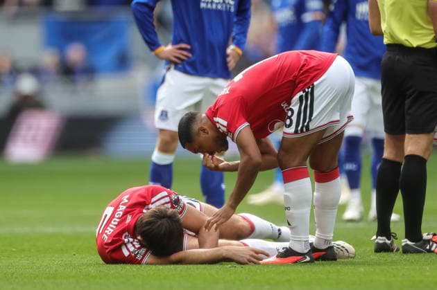 Premier League: Everton v Manchester United, ManU Harry Maguire of Manchester United takes a knock during the Premier League match Everton vs Manchester United at Hill Dickinson Stadium, Liverpool, United Kingdom on 06 September 2026 (Photo by Mark Cosgrove News Images) Liverpool Hill Dickinson Stadium Merseyside United Kingdom Copyright: xMarkxCosgrove NewsxImagesx