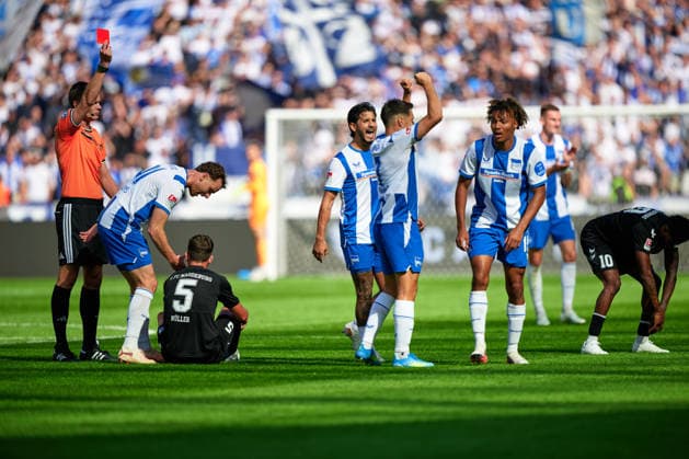 Gelb Rot fuer Tobias Mueller (1. FC Magdeburg, 05), GER, Hertha BSC vs. 1. FC Magdeburg, 2. Bundesliga, Saison 2026 2027, 04. Spieltag, 06.09.2026 (DFL REGULATIONS PROHIBIT ANY USE OF PHOTOGRAPHS AS IMAGE SEQUENCES AND OR QUASI - VIDEO). GER, Hertha BSC vs. 1. FC Magdeburg, 2. Bundesliga, Saison 2026 2027, 04. Spieltag, 06.09.2026 Berlin *** Yellow-red card for Tobias Mueller, 1. FC Magdeburg, 05, GER, Hertha BSC vs. 1. FC Magdeburg, 2. Bundesliga, 2026–2027 season, Matchday 4, September 6, 2026 DFL regulations prohibit any use of photographs as image sequences and or quasi-video GER, Hertha BSC vs. 1 FC Magdeburg, 2. Bundesliga, 2026–2027 season, Matchday 4, September 6, 2026, Berlin Copyright: xClaudiusxRauch,xEibner-Pressefotox xClaudiusxRauchx EP_CRH