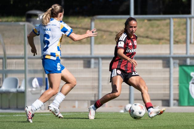 06.09.2026, xhfmx, Fussball 2.Frauen Bundesliga, Eintracht Frankfurt II - Carl-Zeiss Jena v.l. Napsugar Sinka (FC Carl-Zeiss Jena, 6) , Amira Dahl (Eintracht Frankfurt, 11) Frankfurt am Main *** September 6, 2026, xhfmx, Women s Bundesliga 2, Eintracht Frankfurt II vs. Carl Zeiss Jena v l Napsugar Sinka FC Carl Zeiss Jena, 6, Amira Dahl (Eintracht Frankfurt), 11, Frankfurt am Main